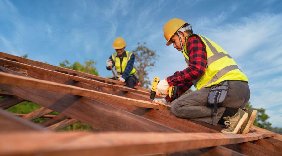 Professional Flat Roofing Installation services in Shelburn, IN